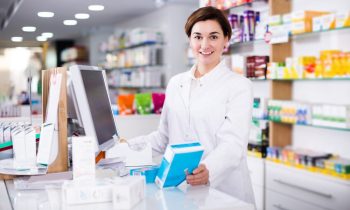 Pharmacien : études, diplômes, métier, salaire, formation