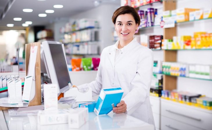 Pharmacien : études, diplômes, métier, salaire, formation