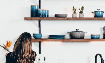 Agenceur/euse de cuisine et de salle de bain : études, diplômes, statut, salaire, formation
