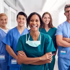 Métiers de la médecine : différences entre médical et paramédical
