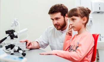Orthoptiste : études, métier, salaire et formation