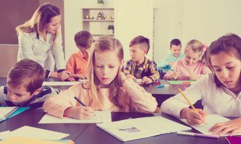 Éducateur de jeunes enfants : études, métier, salaire et formation