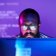 Data analyst : études, métier, salaire et formation