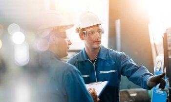 Technicien qualité : études, diplômes, statut, salaire, formation