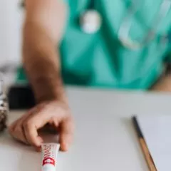 Allergologue : études, diplômes, statut, salaire, formation