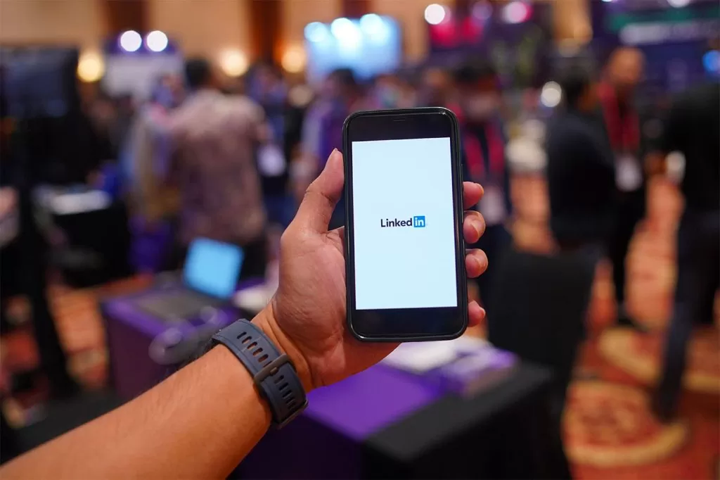 utiliser Linkedin pour préparer le networking