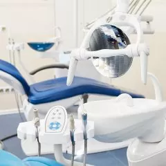 Créer son cabinet dentaire : guide pour le futur dentiste