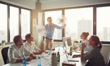 Canicule au bureau : guide du manager responsable